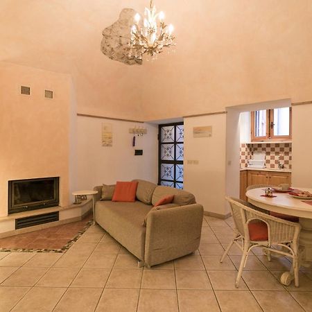 Nice Apartment Порто-Санто-Стефано Екстер'єр фото